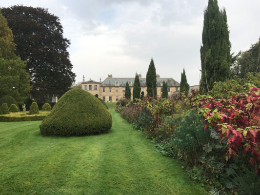 Hedge Trimming Formal Gardens